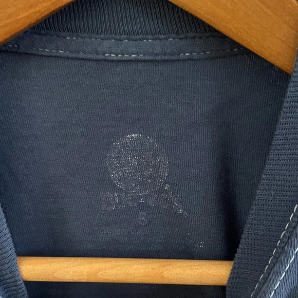 Women’s Buc-ee’s blue long sleeve “Beaver nuggets” shirt Small - Picture 4 of 4